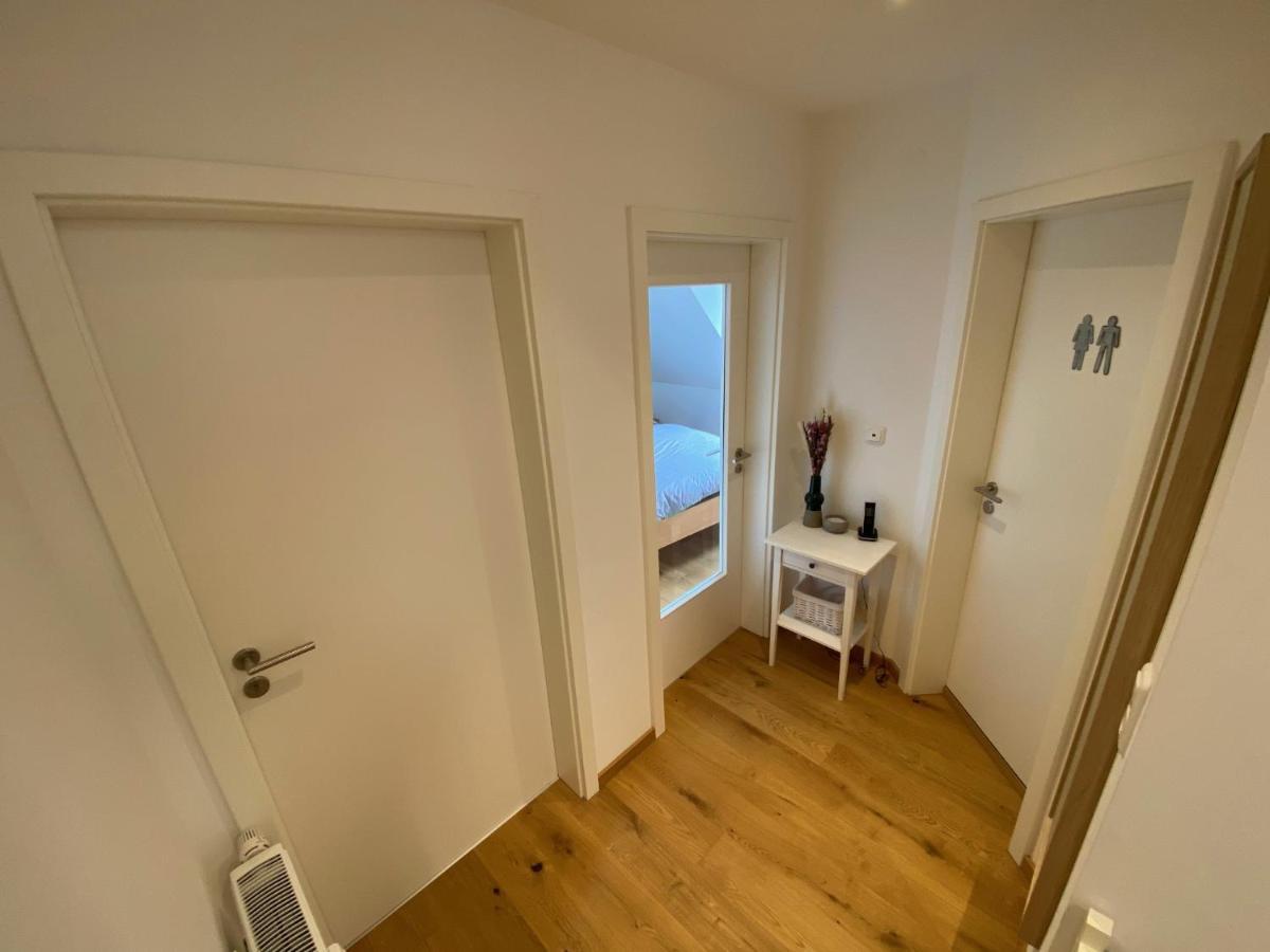 Modernes Penthouse, Nahe Wuerzburgアパートメント エクステリア 写真